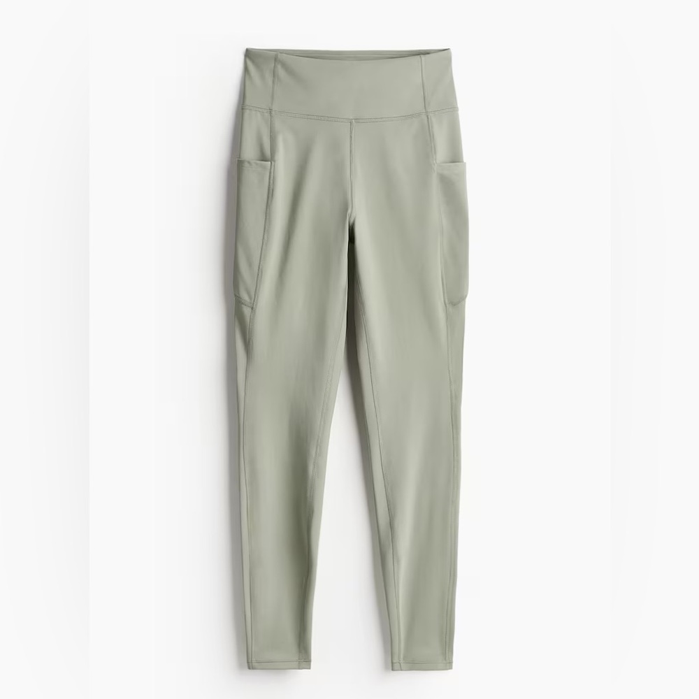 ⭐️ 2 for $15. H&M Sage Green Leggings with Pockets